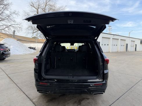 Used 2025 Buick Enclave Sport Touring image 34