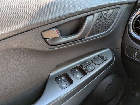 Certified 2023 Hyundai Kona SEL AWD/4WD image 28