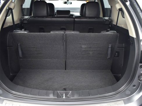 Used 2019 Mitsubishi Outlander SE image 5