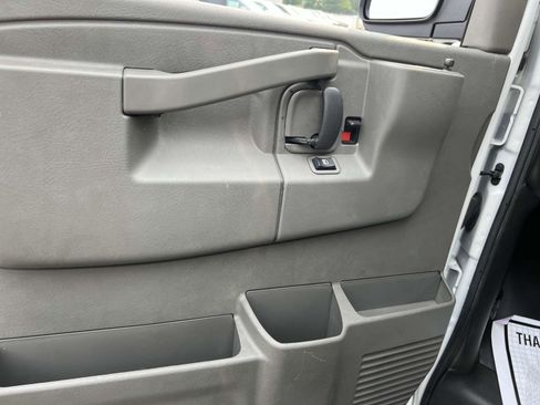 Used 2023 GMC Savana 3500 w/ Power Convenience Package image 20
