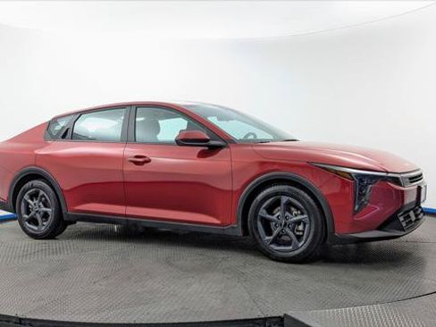 Used 2025 Kia K4 FWD image 11