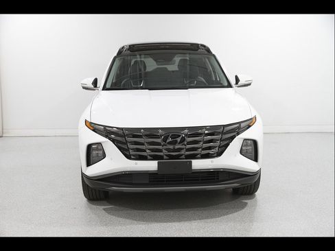 Certified 2023 Hyundai Tucson Limited AWD/4WD image 2