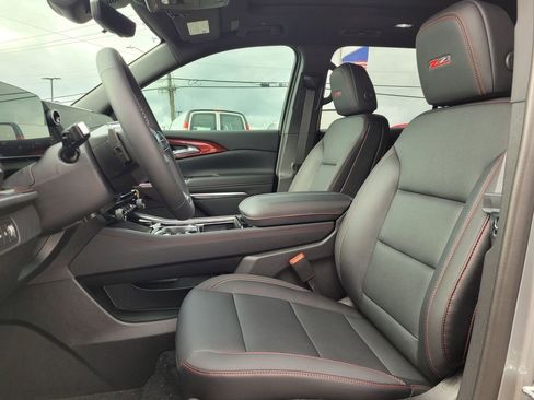 New 2026 Chevrolet Traverse Z71 w/ Driver Confidence Package image 14