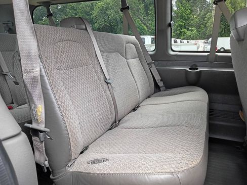 Used 2014 GMC Savana 3500 LS w/ Chrome Appearance Package RWD image 21