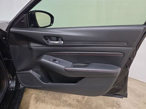 Used 2020 Nissan Altima 2.5 SR image 36