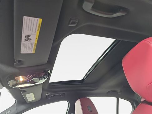 Used 2026 BMW 530i xDrive w/ Premium Package image 33