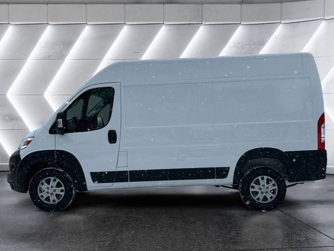 New 2026 RAM ProMaster 1500 w/ Quick Order Package 22G SLT image 3