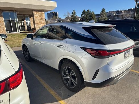 Used 2023 Lexus RX 350h image 4
