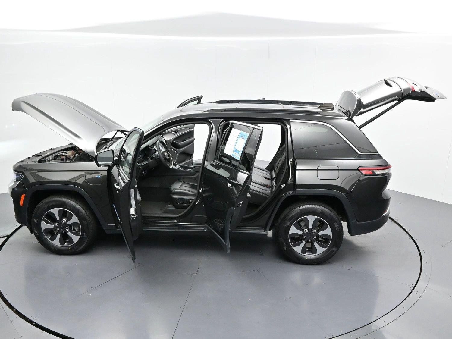 Used 2024 Jeep Grand Cherokee Limited 4xe AWD/4WD image 45