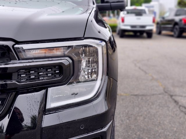 New 2026 Ford Ranger Lariat w/ FX4 Off-Road Package AWD/4WD image 10