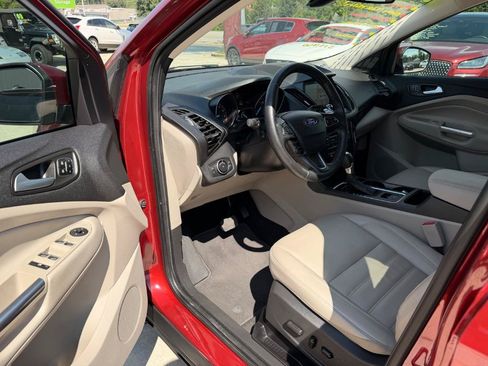 Used 2017 Ford Escape Titanium FWD image 5