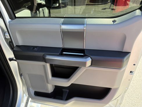 Used 2019 Ford F250 XLT w/ XLT Premium Package image 26