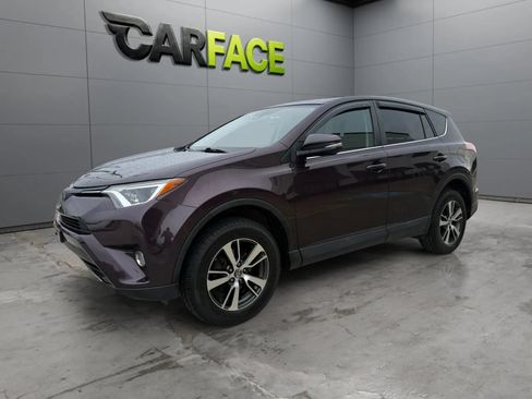 Used 2018 Toyota RAV4 XLE AWD/4WD image 6