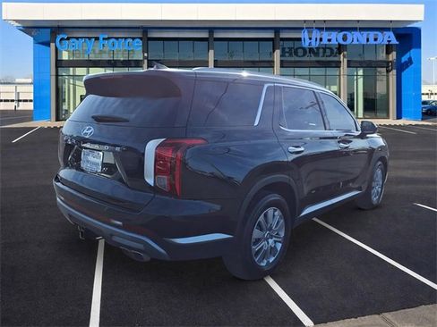 Used 2025 Hyundai Palisade SEL image 2