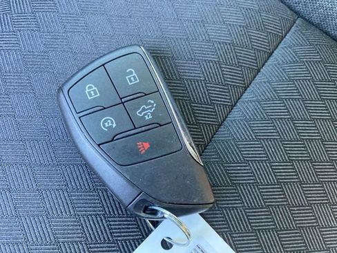 Used 2024 GMC Sierra 1500 Elevation image 24