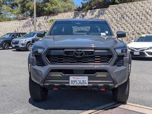 Used 2024 Toyota Tacoma TRD Off-Road image 2