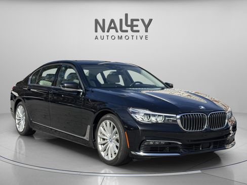 Used 2018 BMW 740i image 6