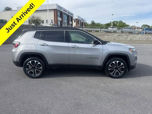 Used 2023 Jeep Compass Limited AWD/4WD image 6