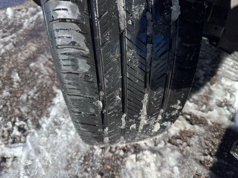 Used 2021 Ford Explorer XLT w/ Equipment Group 202A image 50