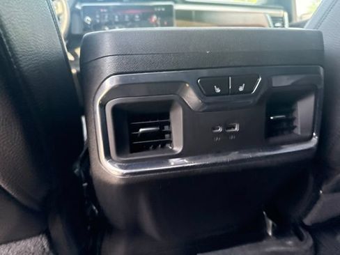 Used 2025 GMC Sierra 2500 Denali w/ Denali Reserve Package AWD/4WD image 12