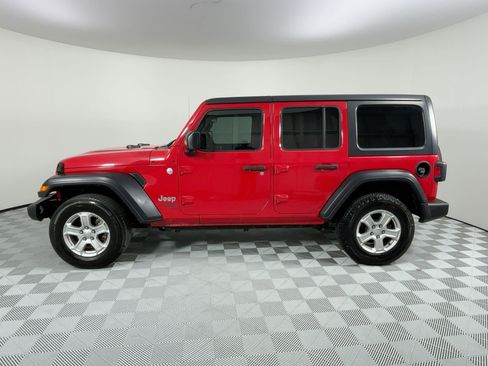 Used 2018 Jeep Wrangler Unlimited Sport S image 2