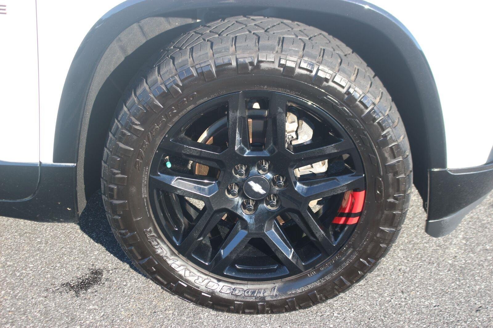 Used 2021 Chevrolet Traverse Premier w/ Redline Edition FWD image 41