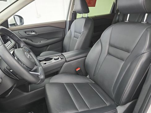 Certified 2023 Nissan Rogue SL w/ SL Premium Package image 15