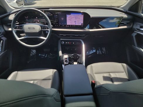Certified 2025 Audi Q5 Premium w/ Convenience Package AWD/4WD image 23