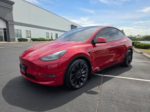 Used 2022 Tesla Model Y Performance AWD/4WD image 15