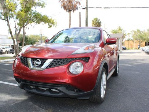 Used 2016 Nissan Juke S FWD image 20