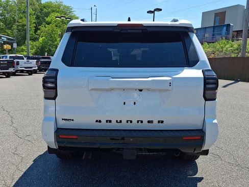Used 2025 Toyota 4Runner TRD Sport Premium AWD/4WD image 5