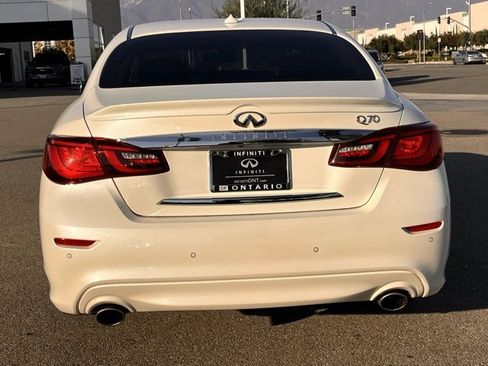 Certified 2019 INFINITI Q70 Luxe image 8