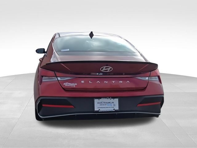 Used 2026 Hyundai Elantra Sport FWD image 7