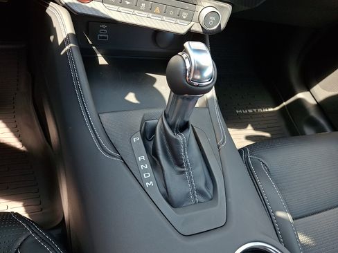 Used 2025 Ford Mustang GT Premium RWD image 15