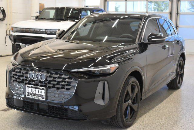 Used 2025 Audi Q5 Prestige AWD/4WD image 9