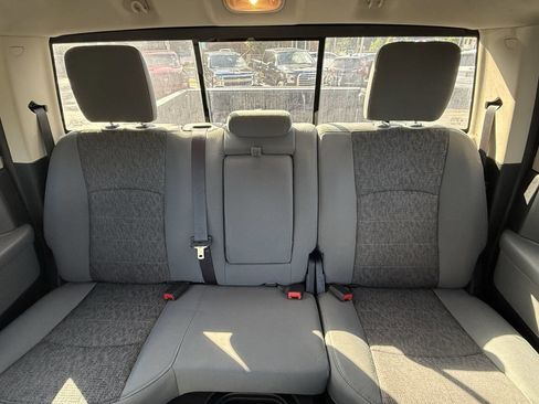 Used 2015 RAM 1500 Outdoorsman image 28