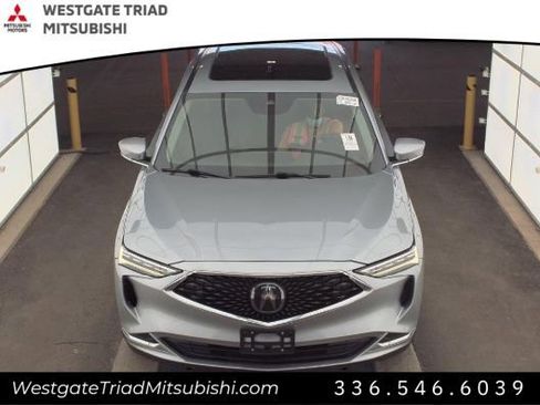 Used 2023 Acura MDX SH-AWD image 3