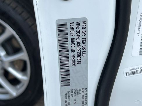 Used 2025 Jeep Compass Limited image 22