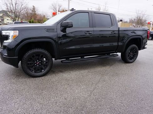 Used 2022 GMC Sierra 1500 Elevation w/ Preferred Package image 3
