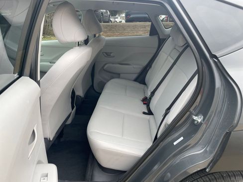 Used 2025 Hyundai Kona SEL image 29