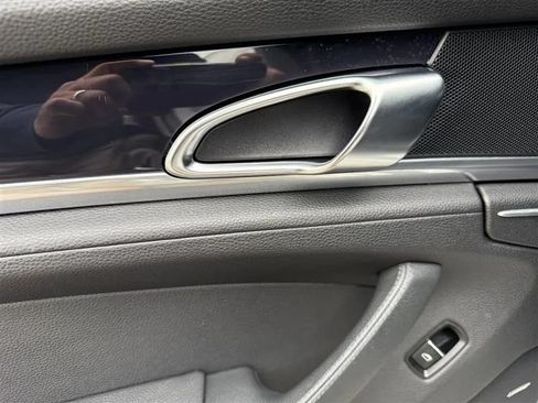 Used 2011 Porsche Panamera image 39