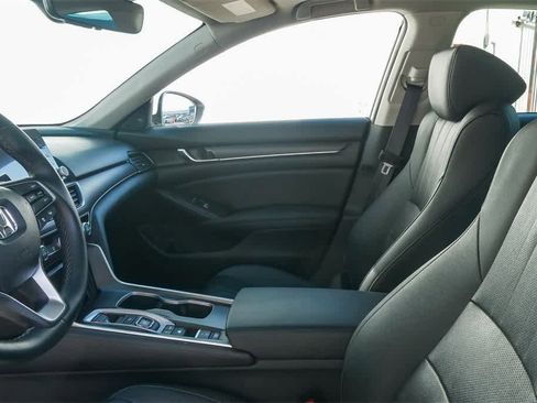 Used 2019 Honda Accord EX-L image 16
