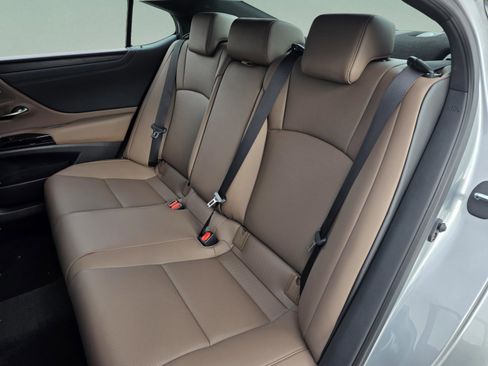 New 2025 Lexus ES 350 w/ Premium Package image 19