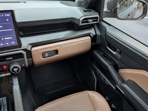 Certified 2025 Toyota 4Runner Limited image 18