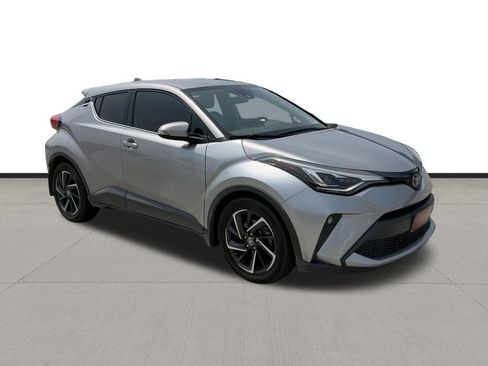 Used 2020 Toyota C-HR Limited FWD image 3