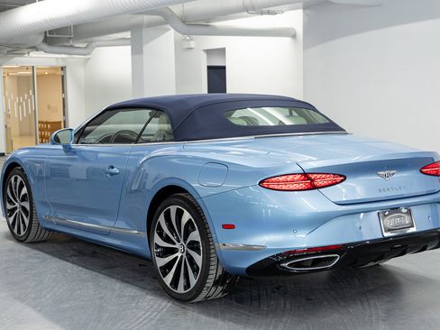 New 2026 Bentley Continental GTC image 4