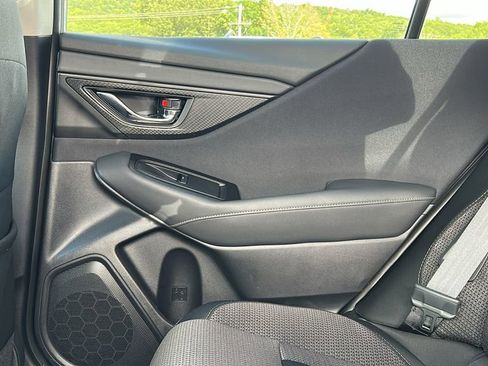 Used 2025 Subaru Outback Premium image 22