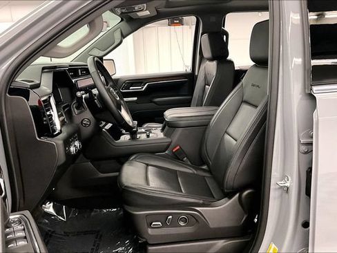 Used 2025 GMC Sierra 1500 Denali w/ Denali Reserve Package AWD/4WD image 25