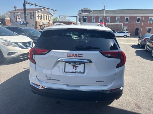 Used 2021 GMC Terrain SLT AWD/4WD image 4
