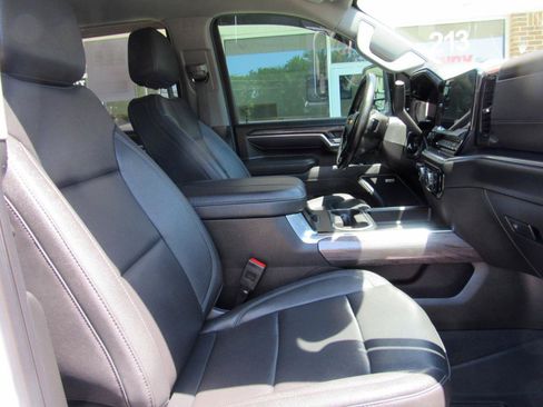 Used 2025 Chevrolet Silverado 2500 LTZ w/ LTZ Premium Package AWD/4WD image 41